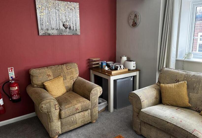 Bed and Breakfast Crown & Anchor