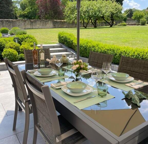 Bed and Breakfast Domaine La Buissonnière