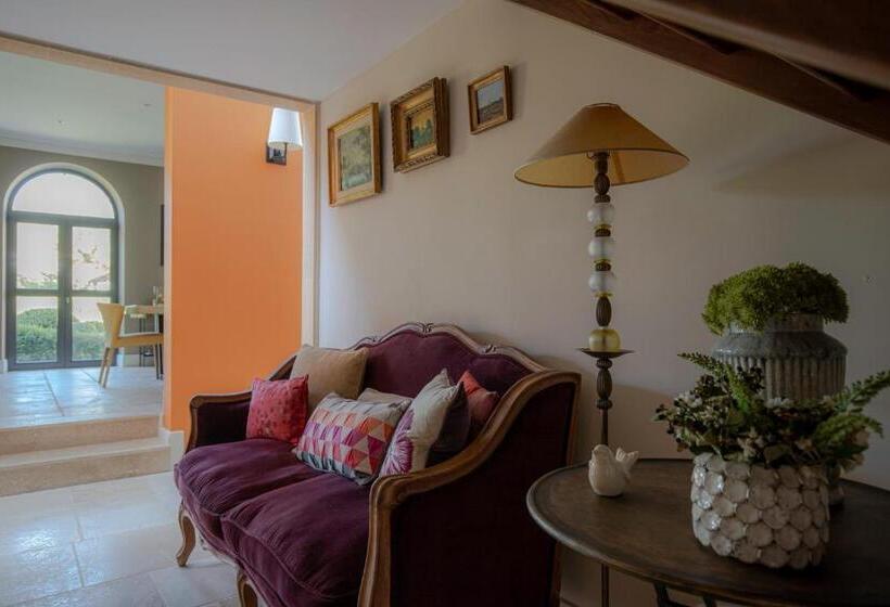 Bed and Breakfast Domaine La Buissonnière