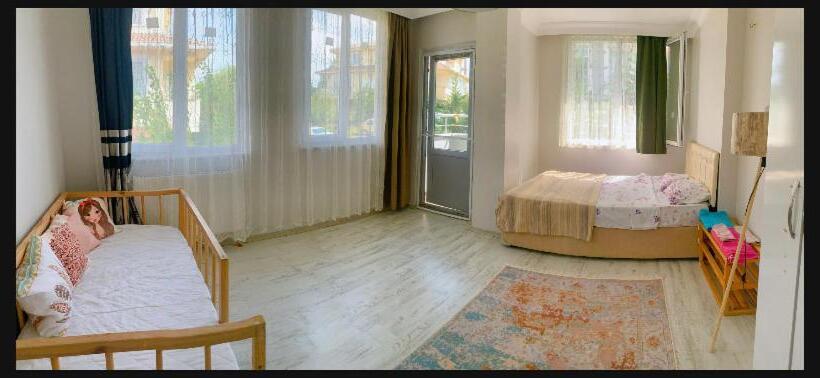 住宿加早餐  Nur And Yusuf S