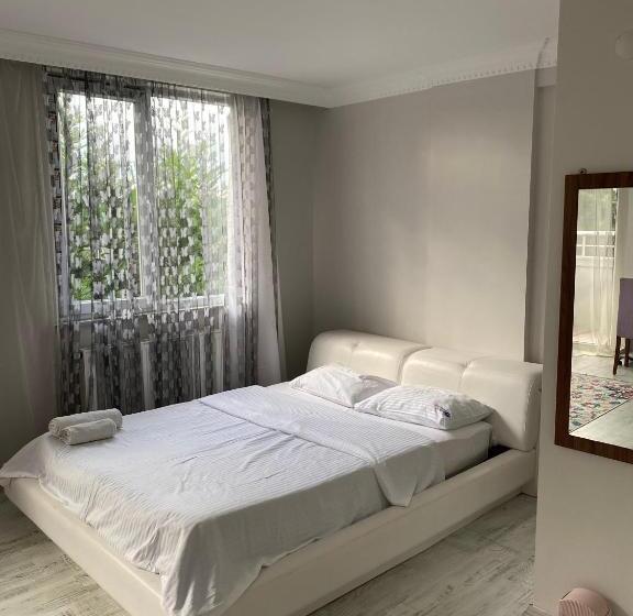 住宿加早餐  Nur And Yusuf S