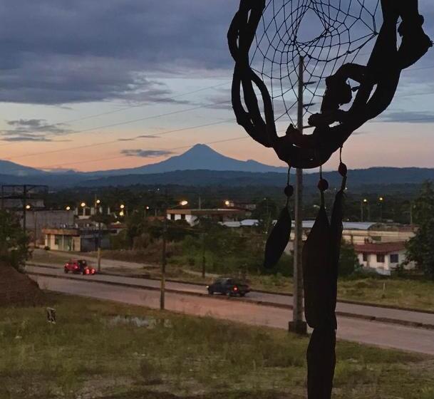 민박 The Roadhouse