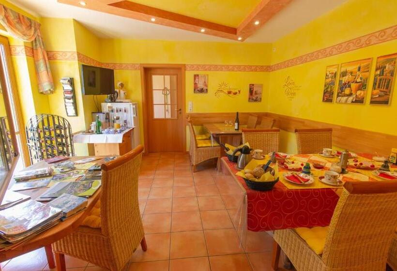 Bed and Breakfast Wein  Und Gästehaus Michels