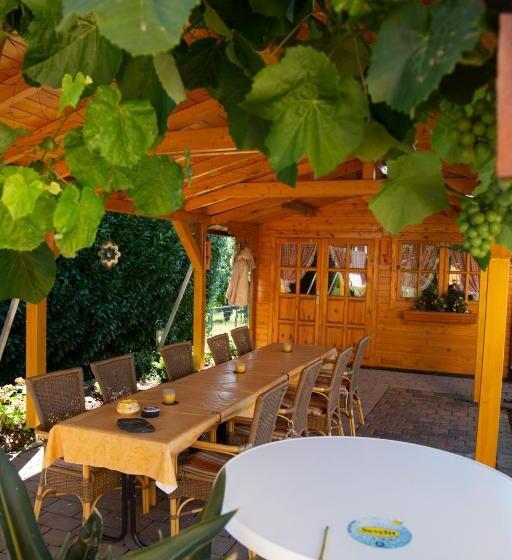 Bed and Breakfast Wein  Und Gästehaus Michels