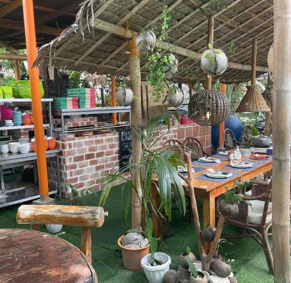 Big Apple Dive Resort