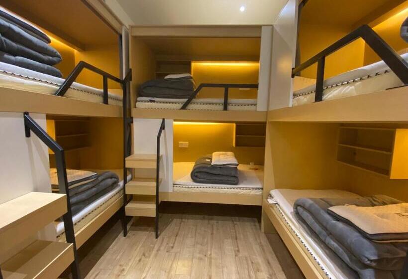 Chengdong Yishu Inn Youth Hostel