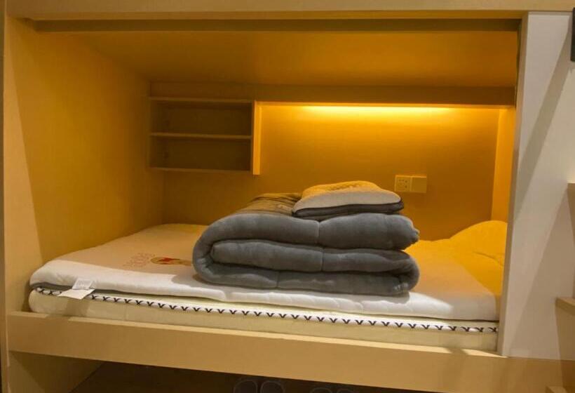 Chengdong Yishu Inn Youth Hostel