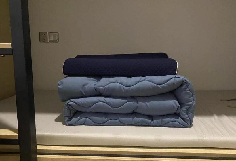 Chengdong Yishu Inn Youth Hostel