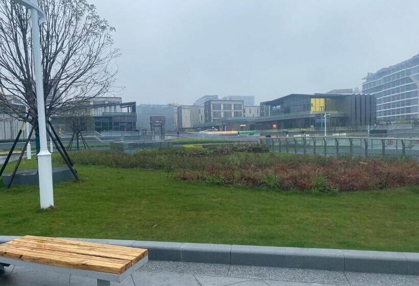 Chengdong Yishu Inn Youth Hostel