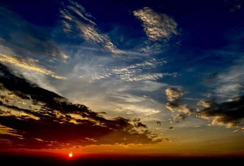 Chengdong Yishu Inn Youth Hostel