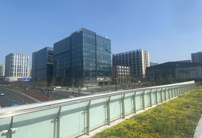 Chengdong Yishu Inn Youth Hostel