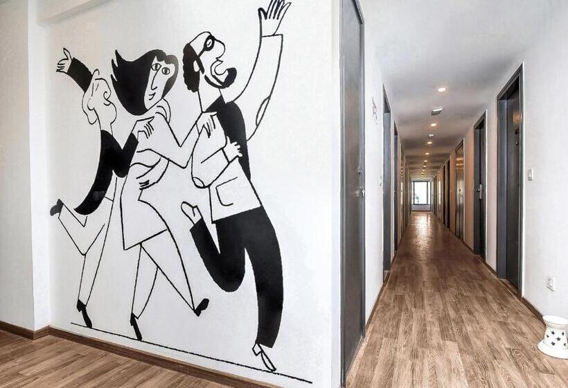 Collection O Mukur Hotel And Restaurant