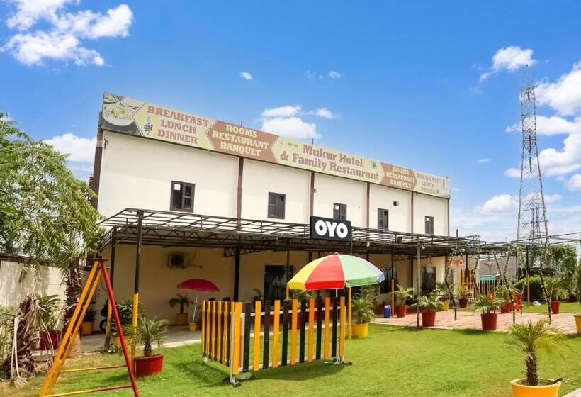 Collection O Mukur Hotel And Restaurant