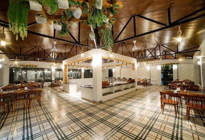 Elite Valley Grassfield Resort