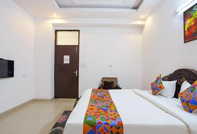 ホテル Admire Inn Noida Sector 50