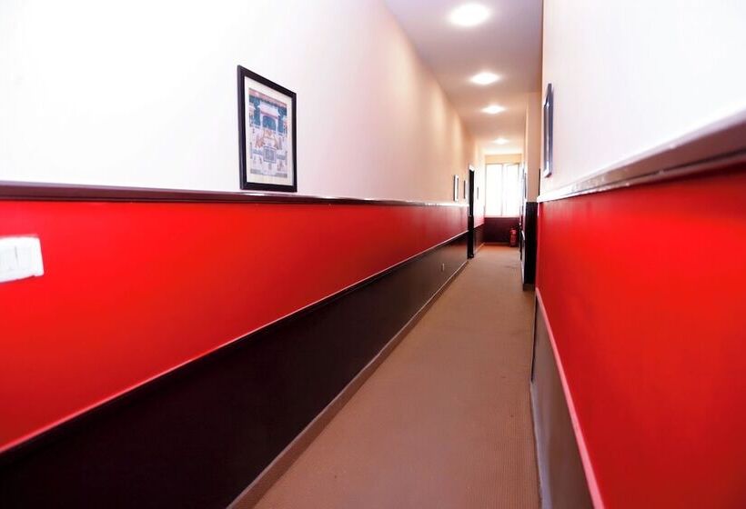 ホテル Admire Inn Noida Sector 50