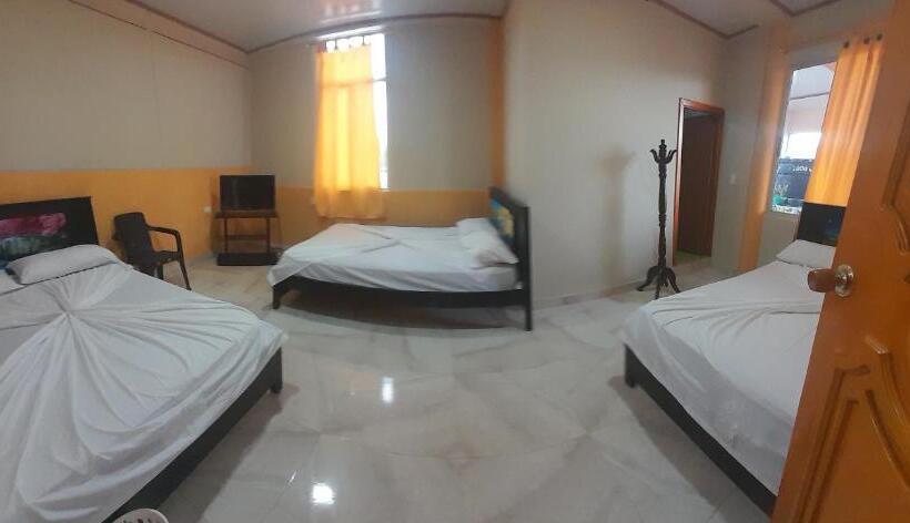 ホテル Alojamiento Panamericano San Miguel