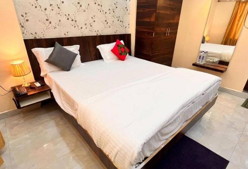 בית מלון כפרי Aradhya