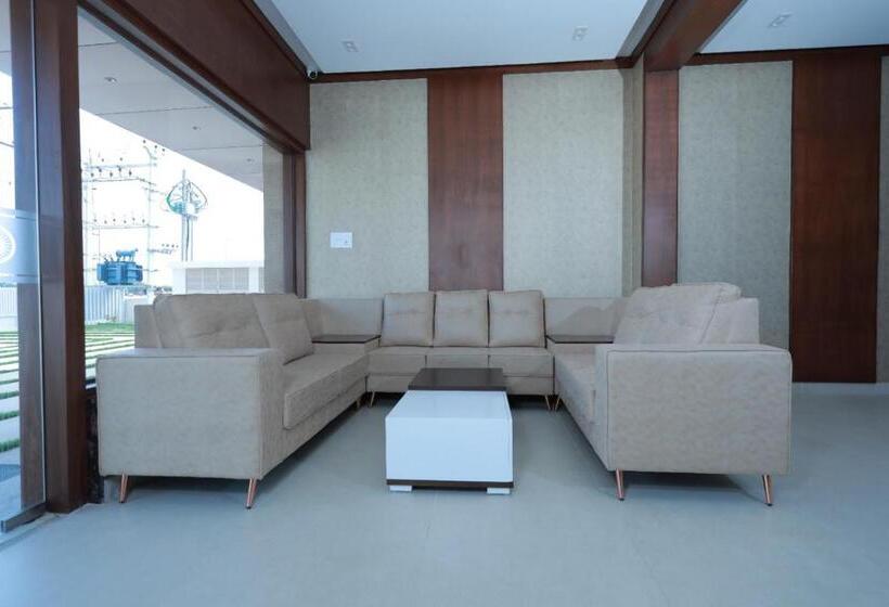 Отель Ashok Palace