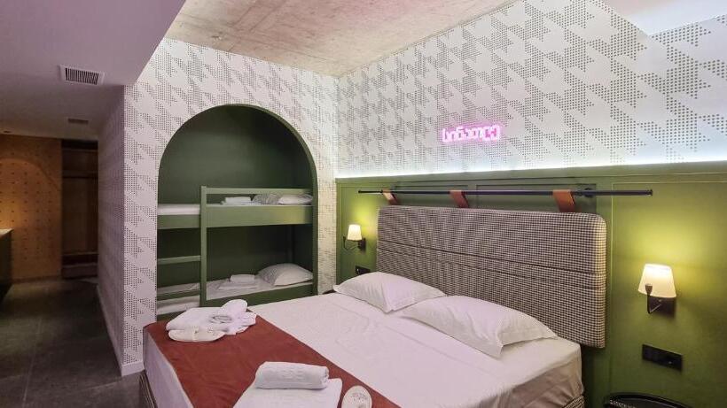 هتل Bamboo Garden