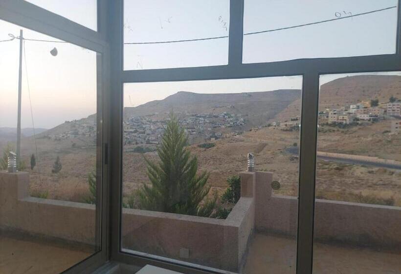 هتل کپسول Albasha