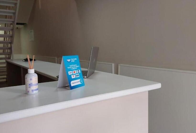 فندق El Viejo Bar