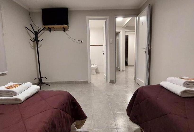 فندق El Viejo Bar