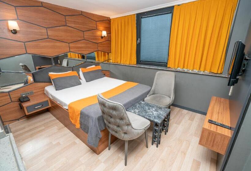 فندق F&b Sui̇te