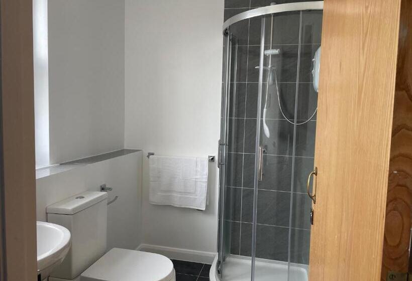 فندق Feildens Arms &