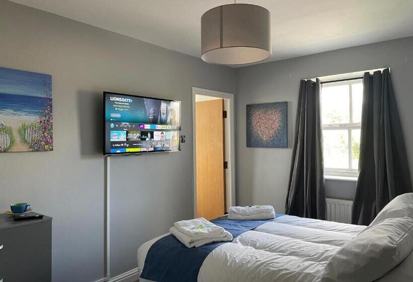 فندق Feildens Arms &