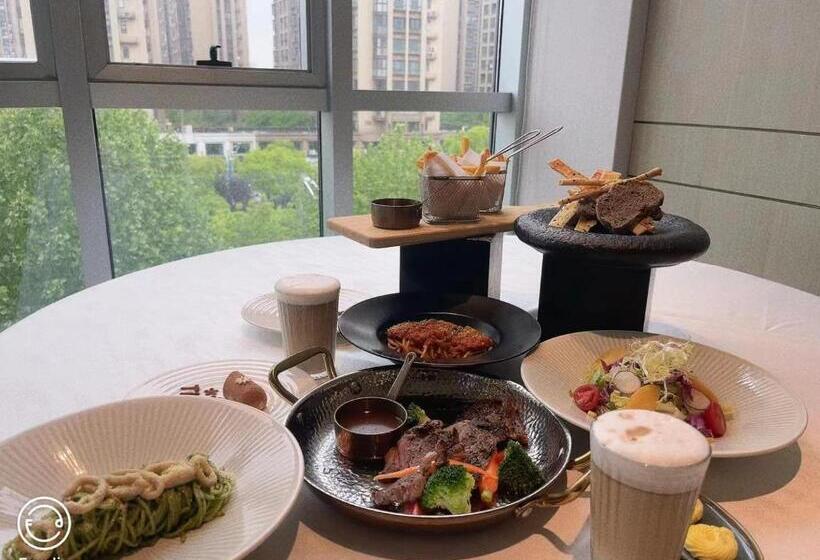 ホテル Holiday Inn Tongxiang