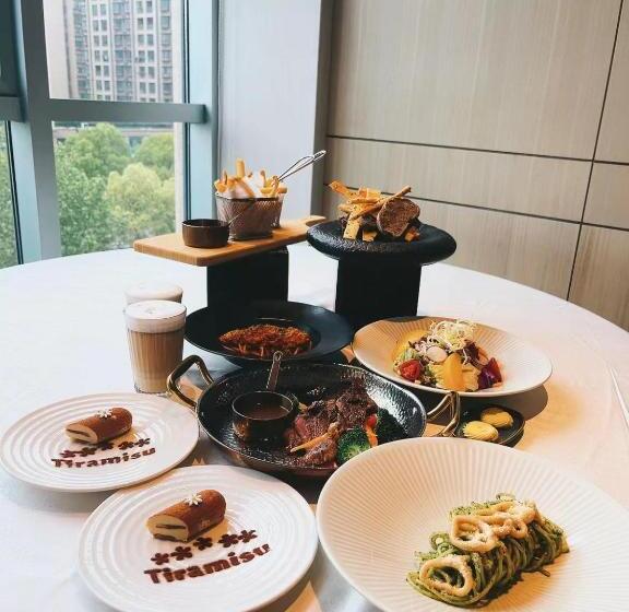 ホテル Holiday Inn Tongxiang