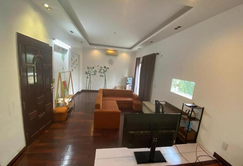 هتل Khách Sạn Phương đông