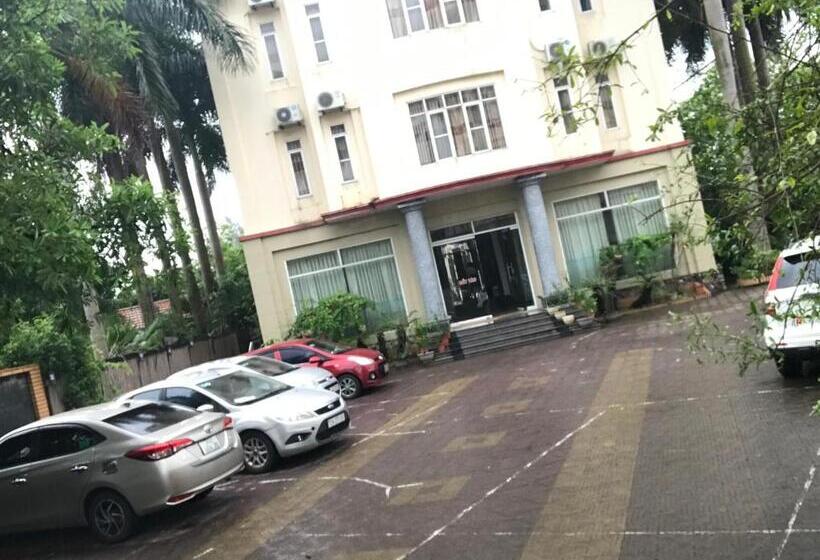 هتل Khách Sạn Phương đông