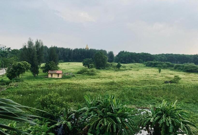 هتل Khách Sạn Phương đông