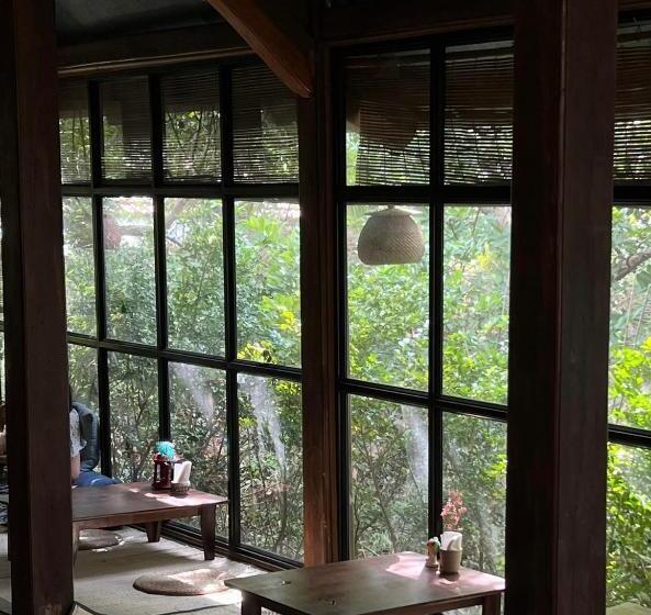 هتل Khách Sạn Phương đông