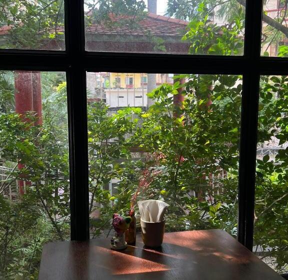 هتل Khách Sạn Phương đông