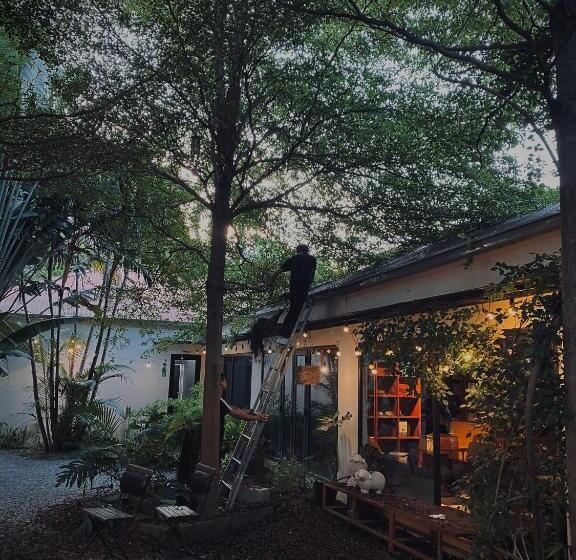 هتل Khách Sạn Phương đông