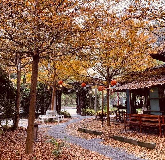 هتل Khách Sạn Phương đông