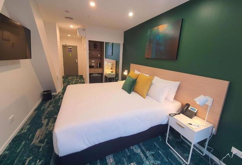 בית מלון כפרי La Quinta By Wyndham Ellerslie Auckland