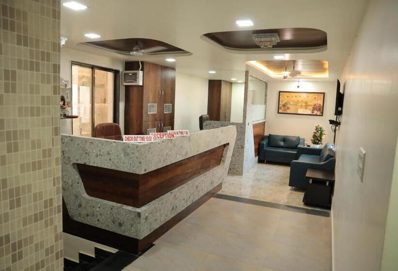 בית מלון כפרי Lord Krishna