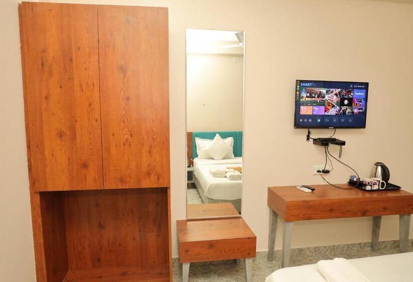 בית מלון כפרי Lord Krishna