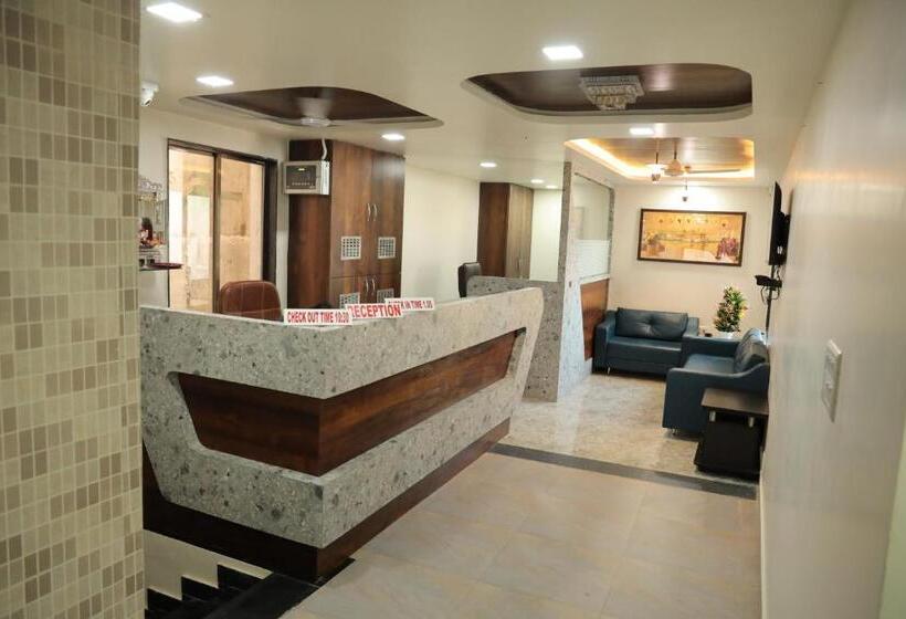 בית מלון כפרי Lord Krishna