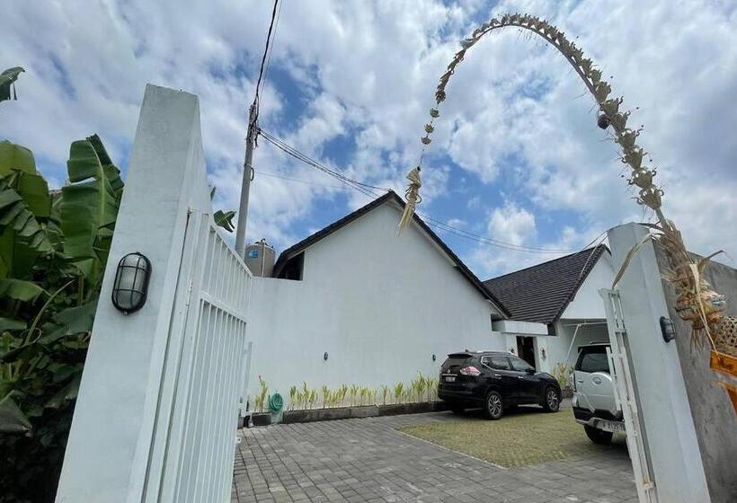 בית מלון כפרי Maisaba Coliving Cempaka