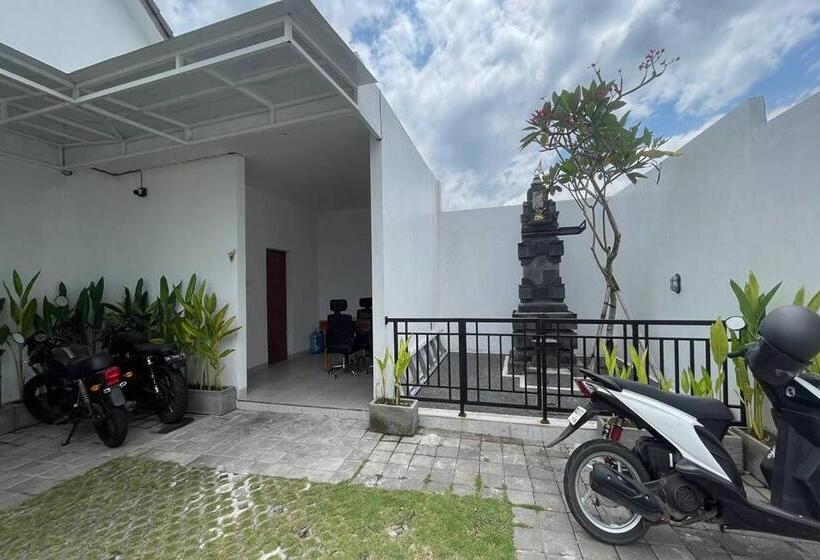 בית מלון כפרי Maisaba Coliving Cempaka