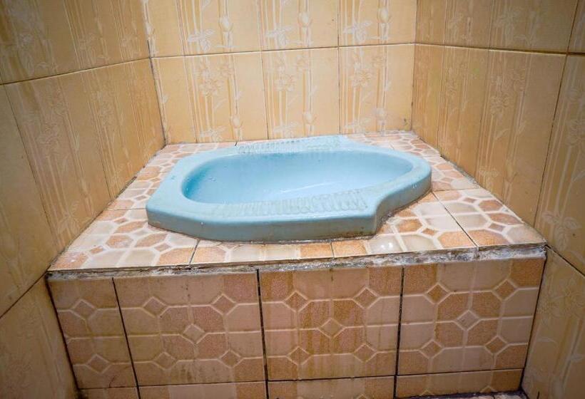 בית מלון כפרי Oyo 93069 Penginapan Sumber Rizki