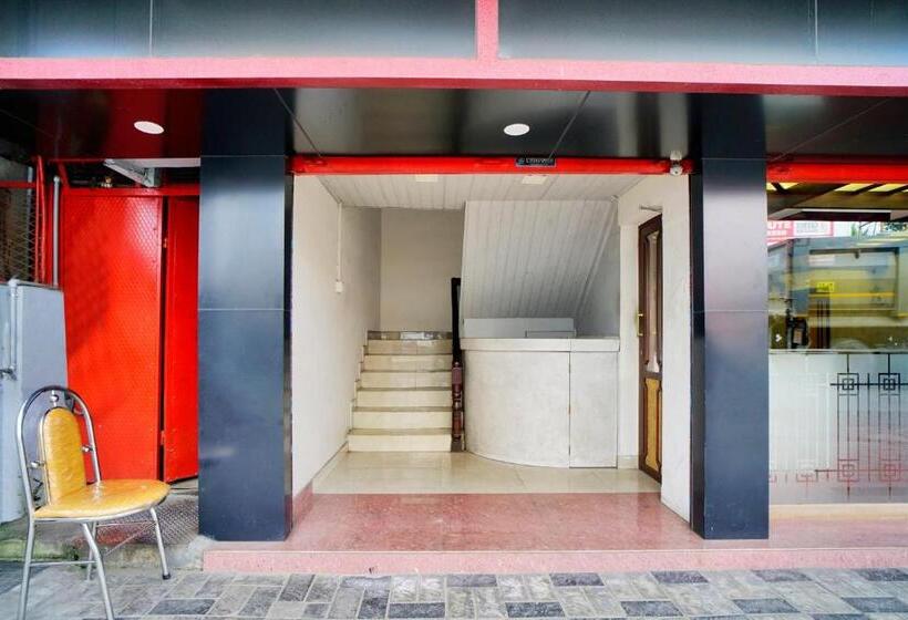 בית מלון כפרי Oyo Flagship Chiyang