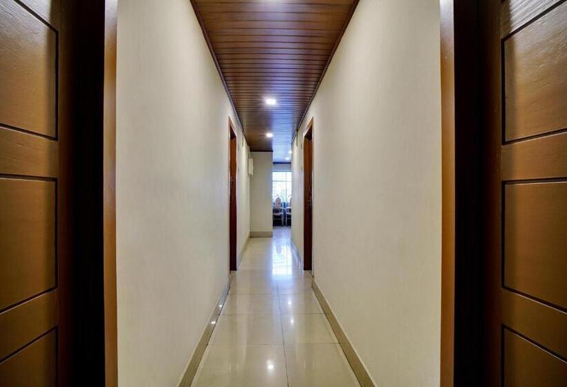 בית מלון כפרי Oyo Flagship Chiyang