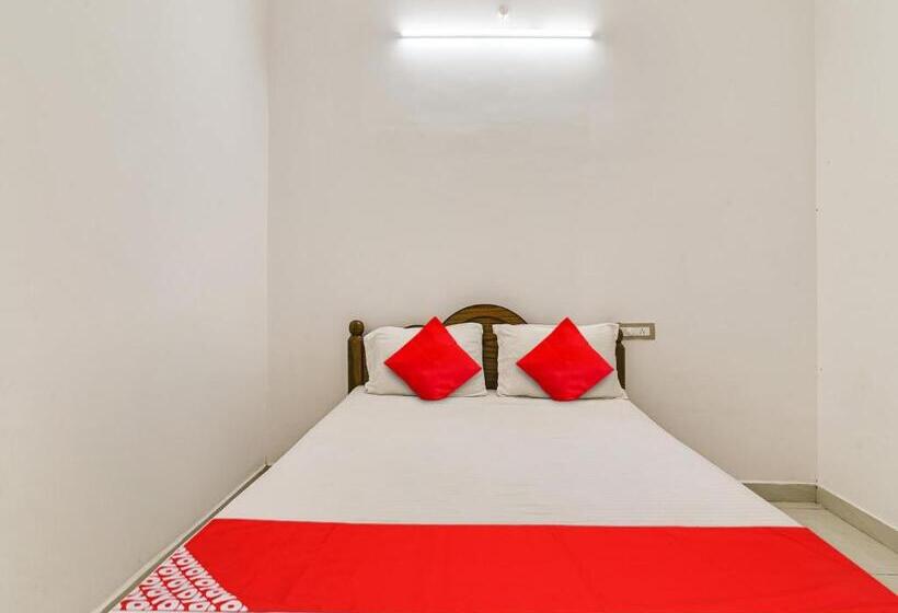 فندق Oyo Flagship K V R Residency