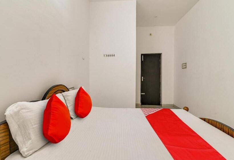 فندق Oyo Flagship K V R Residency